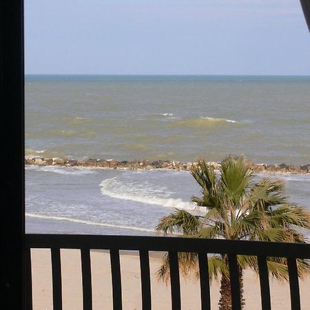 Hotel Canguro San Benedetto del Tronto Exteriör bild