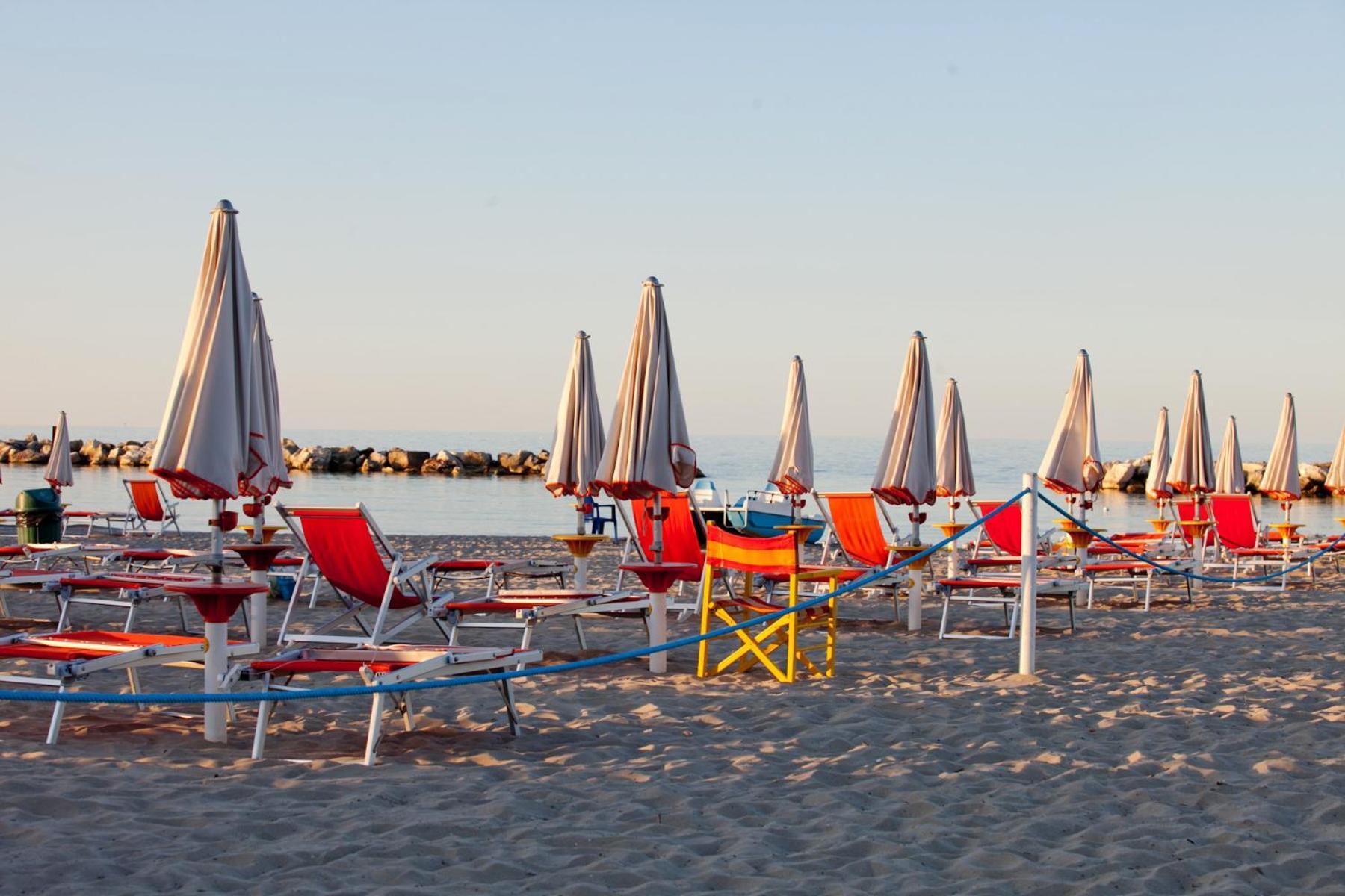 Hotel Canguro San Benedetto del Tronto Exteriör bild
